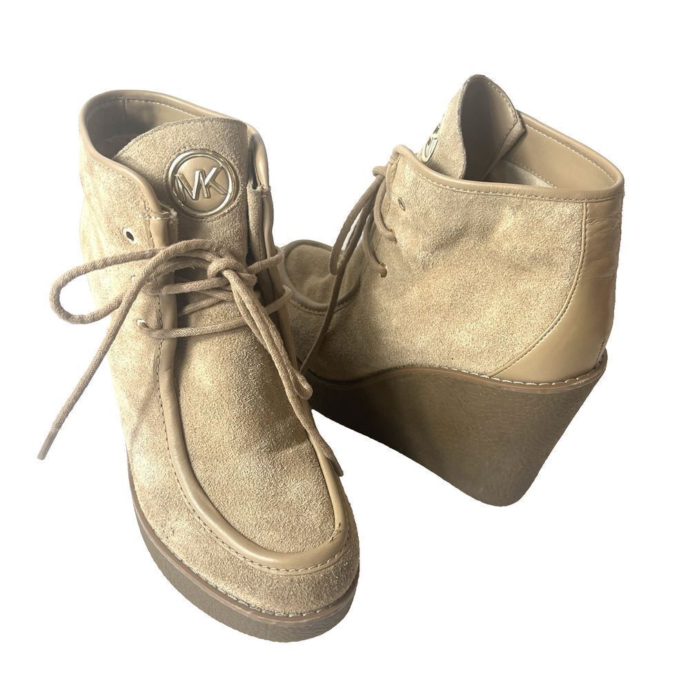 Michael Kors Wallabee Wedge Gum Heels Womens 6.5M Beige Suede Ankle High Lace Up